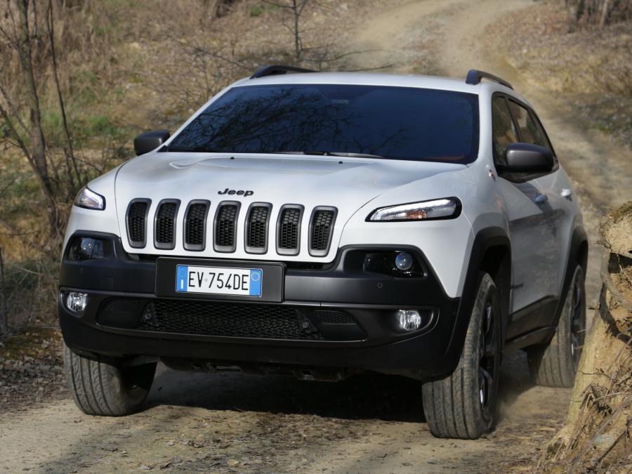  Jeep Cherokee Trailhawk 2014 года  (EU) (фото 11 из 12)